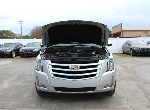 2017 Cadillac Escalade ESV Luxury
