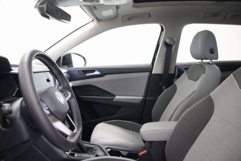 2024 Volkswagen Taos SE 4Motion