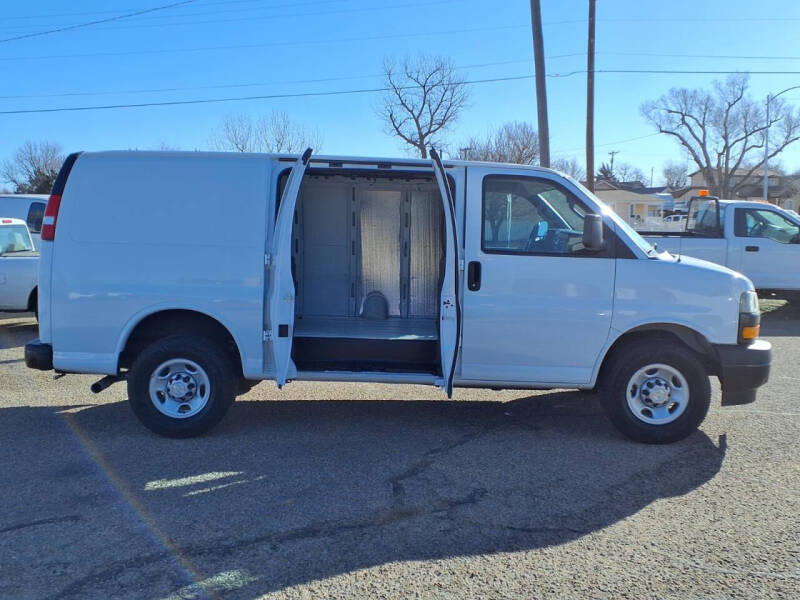 2021 Chevrolet Express 2500