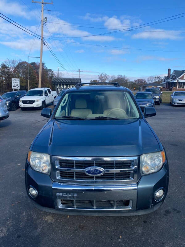 2011 Ford Escape Limited photo 3