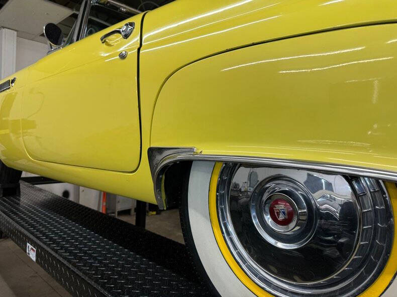 1955 Ford Thunderbird