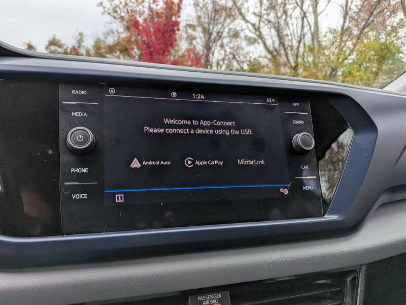 2023 Volkswagen Taos SE