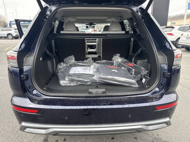 2025 Mitsubishi Outlander SE