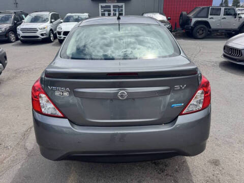 2016 Nissan Versa 1.6 SV
