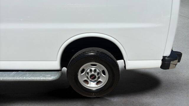 2024 GMC Savana 2500