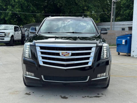 2018 Cadillac Escalade Luxury