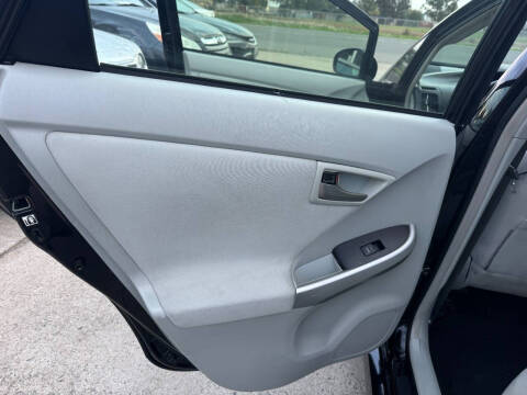 2013 Toyota Prius Two