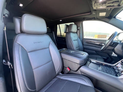2023 GMC Yukon Denali