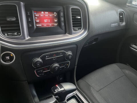 2015 Dodge Charger SE