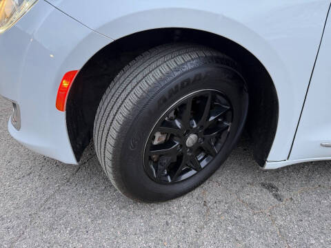 2020 Chrysler Pacifica Touring L