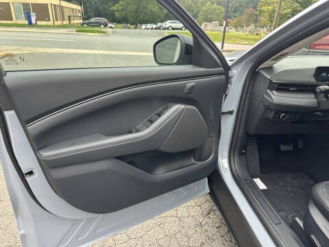 2025 Ford Mustang Mach-E Select