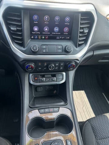 2022 GMC Acadia SLE