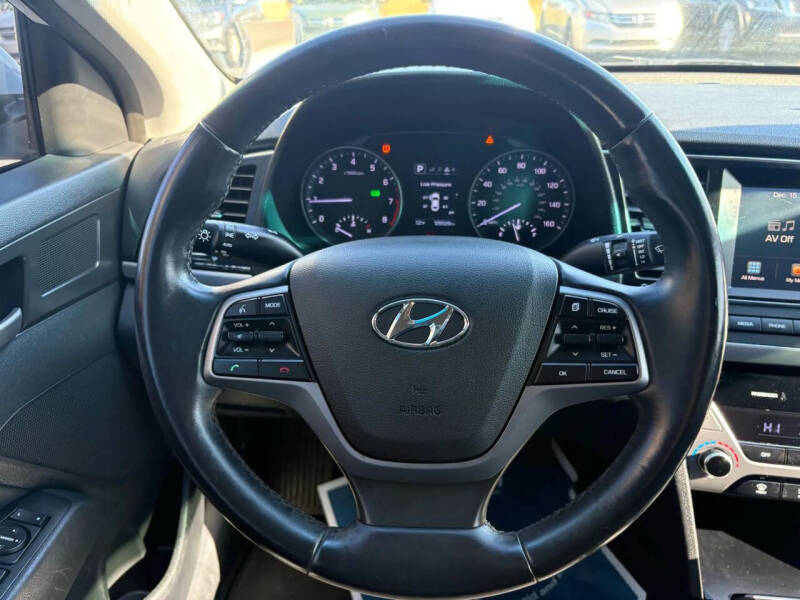 2017 Hyundai Elantra
