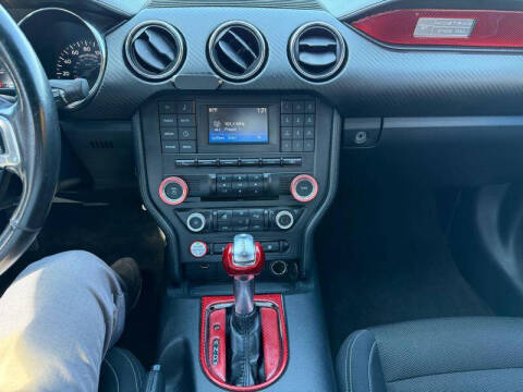 2015 Ford Mustang V6