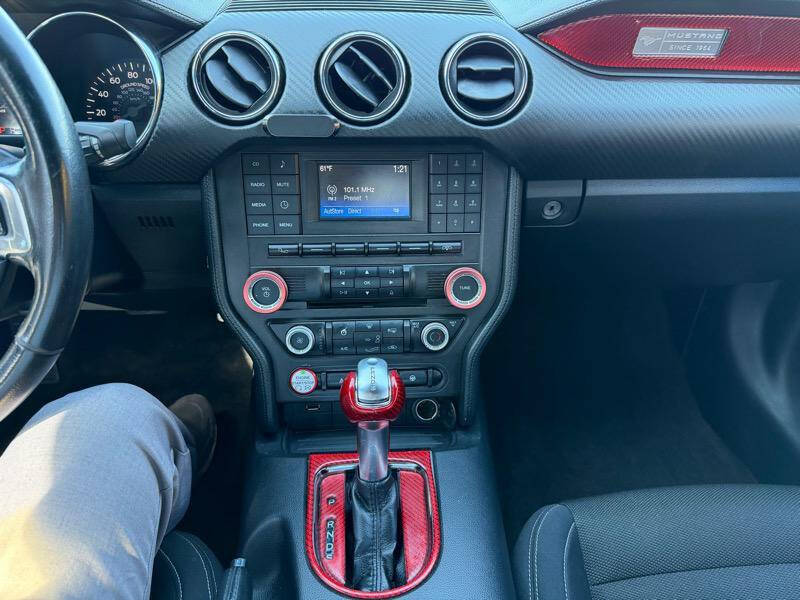 2015 Ford Mustang V6