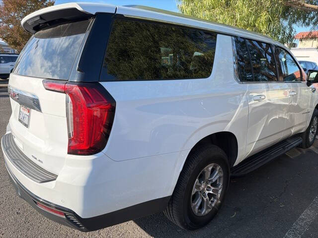 2022 GMC Yukon XL SLE