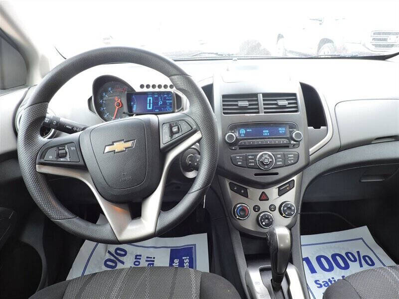 2013 Chevrolet Sonic LT Auto