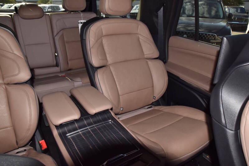 2025 Lincoln Navigator L Black Label