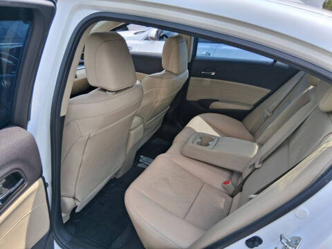 2014 Acura ILX 2.0L w/Tech