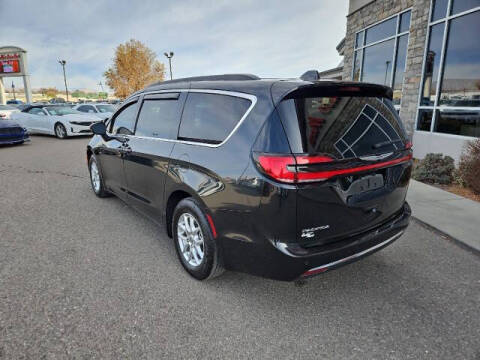 2022 Chrysler Pacifica Touring L