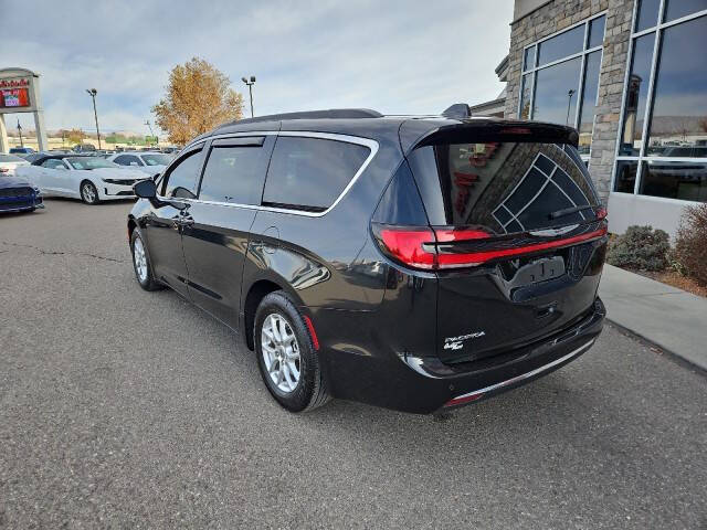 2022 Chrysler Pacifica Touring L