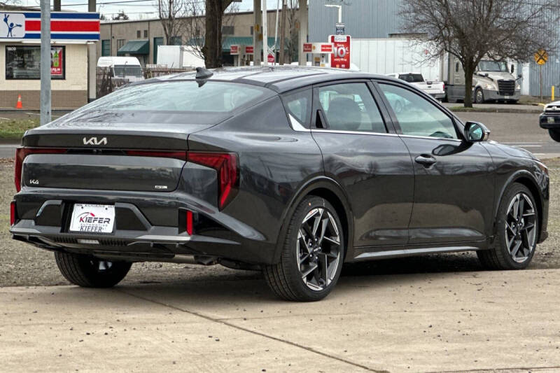 2025 Kia K4 GT-Line
