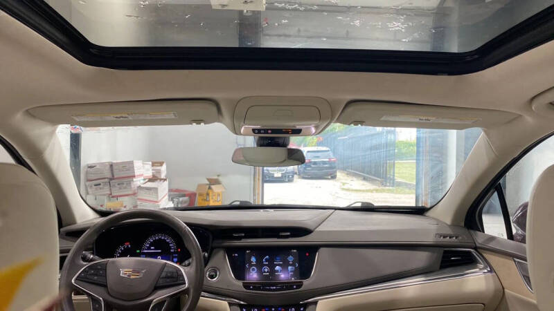 2017 Cadillac XT5 Premium Luxury