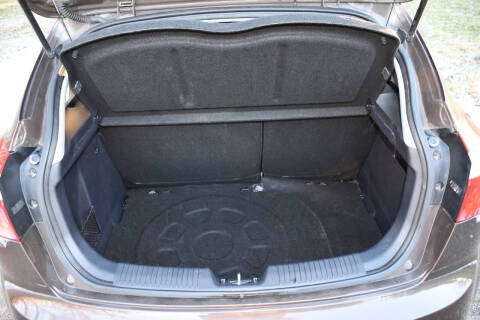 2012 Kia Rio 5-Door LX