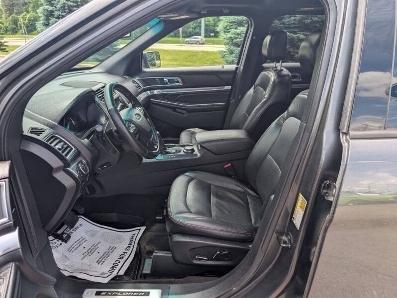 2017 Ford Explorer Sport