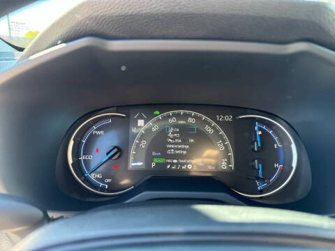 2025 Toyota RAV4 Hybrid LE