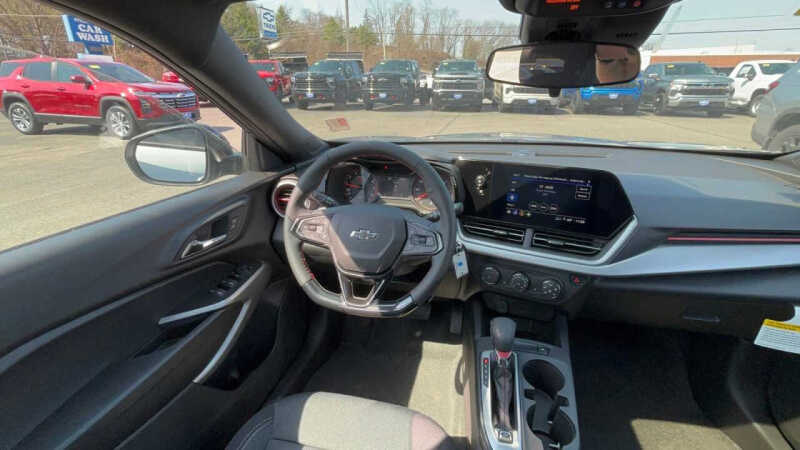 2026 Chevrolet Trax RS