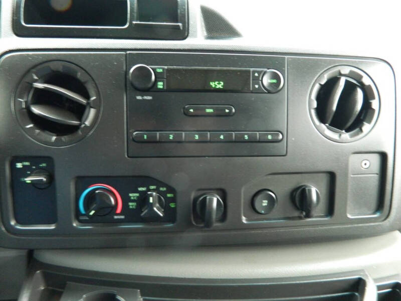 2013 Ford E-Series E-150