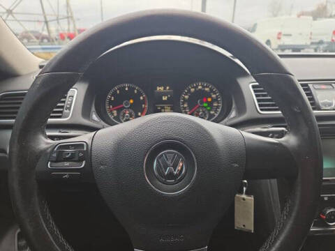 2015 Volkswagen Passat 1.8T Wolfsburg Edition