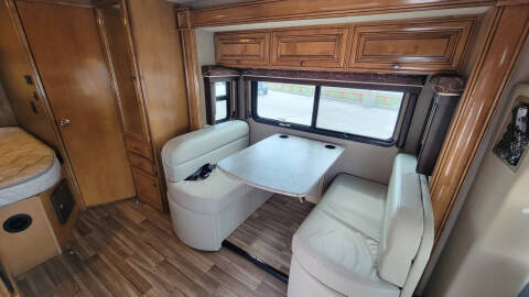 2017 Thor Motor Coach SYNERGY  CB24