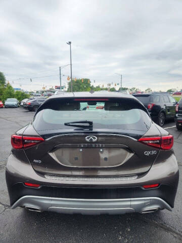 2019 Infiniti QX30 Luxe