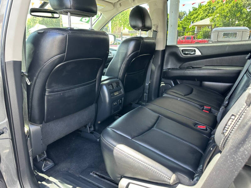 2019 Nissan Pathfinder S