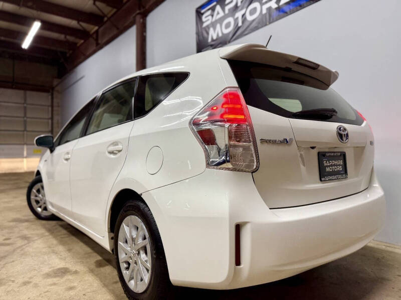 2015 Toyota Prius v Three