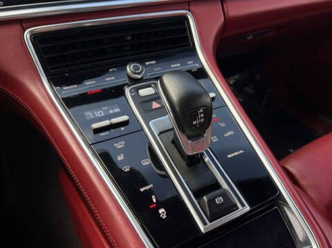 2017 Porsche Panamera