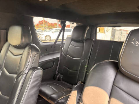 2017 Cadillac Escalade ESV Platinum