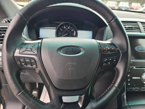 2017 Ford Explorer Sport