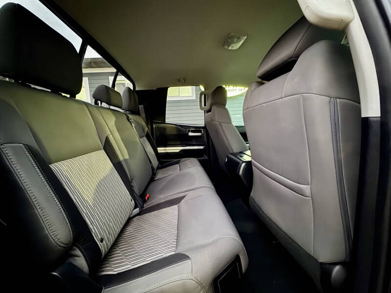 2014 Toyota Tundra SR5