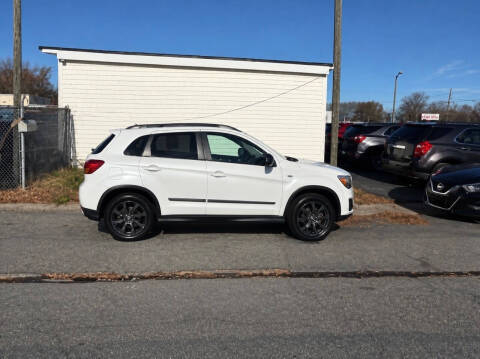 2013 Mitsubishi Outlander Sport LE