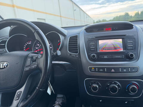 2015 Kia Sorento LX