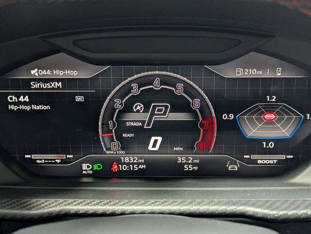 2023 Lamborghini Urus Performante