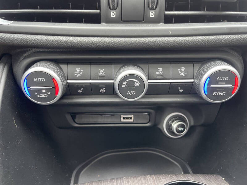 2021 Alfa Romeo Giulia Ti