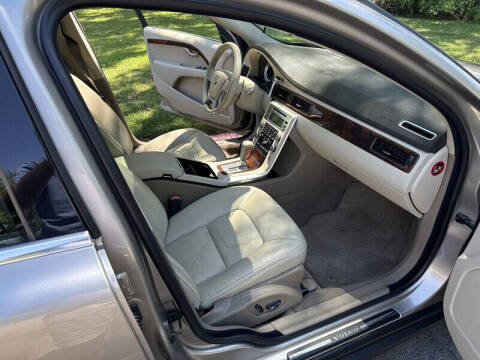 2011 Volvo XC70 T6