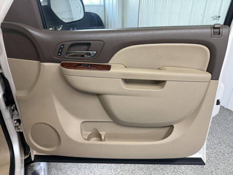 2014 Chevrolet Suburban LTZ