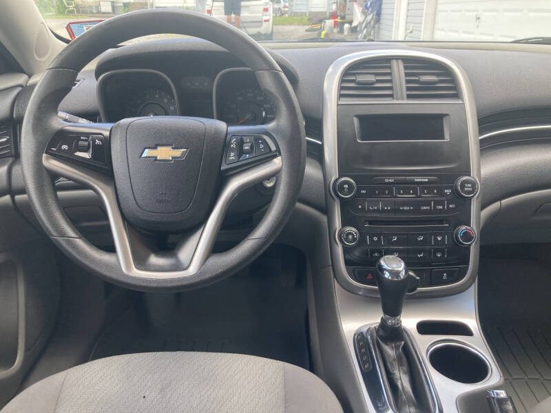 2015 Chevrolet Malibu LS