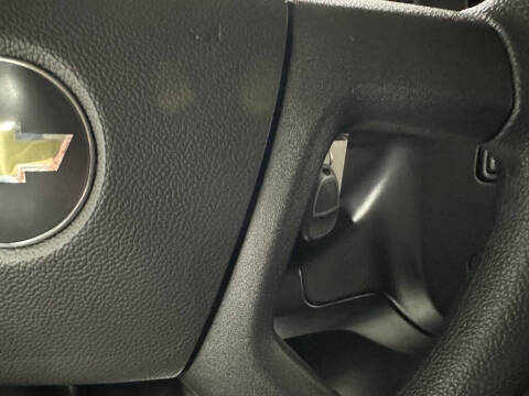 2025 Chevrolet Express LT 3500