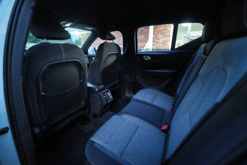 2023 Volvo XC40 B5 Core
